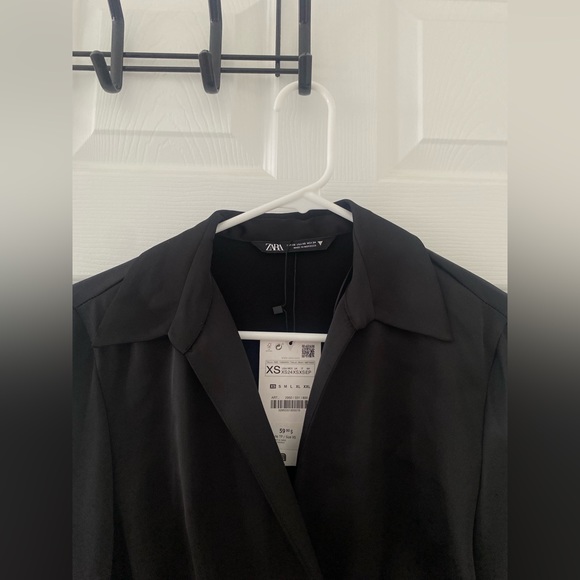❣️SOLD❣️Brand New With Tags Zara Black Long Sleeve Satin Dress Size XS - Picture 7 of 9